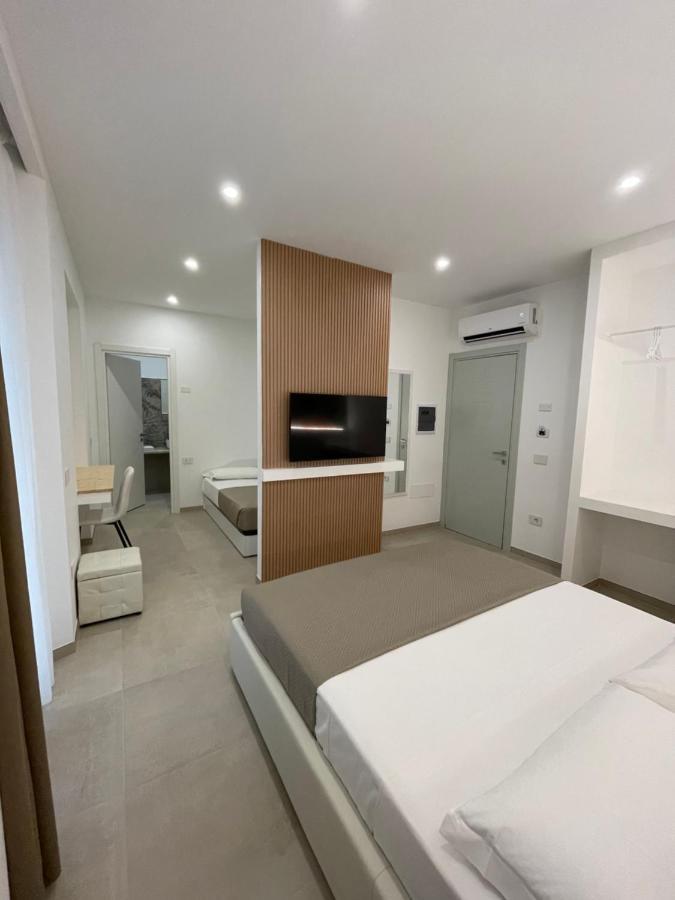 Bullerjanos Hotel Olbia Bagian luar foto