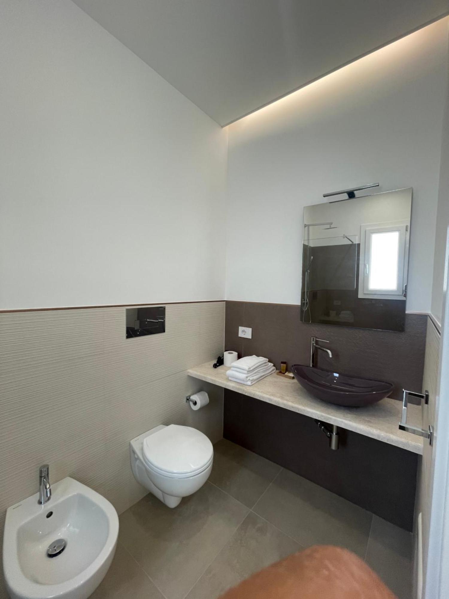 Bullerjanos Hotel Olbia Bagian luar foto