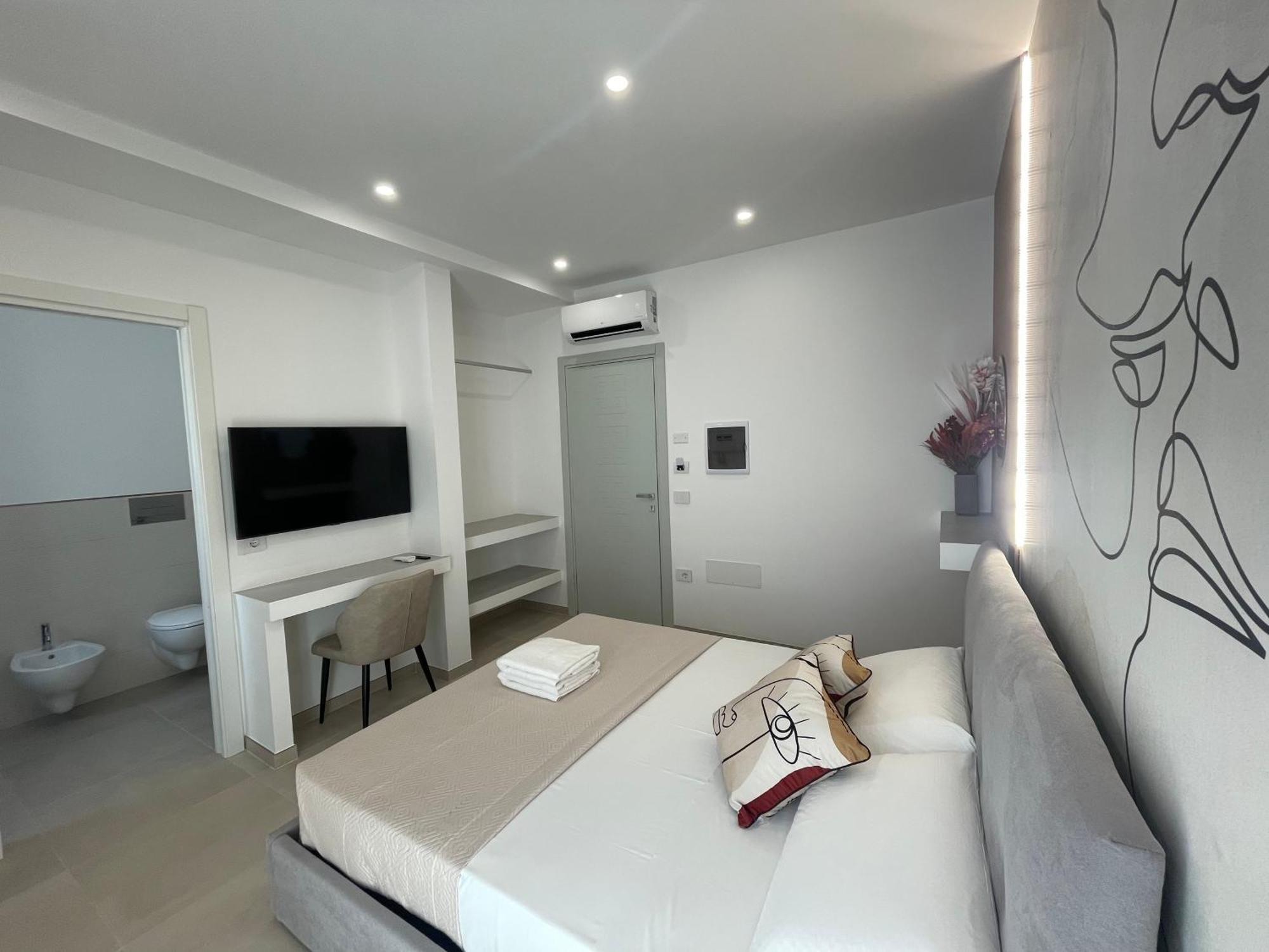 Bullerjanos Hotel Olbia Bagian luar foto