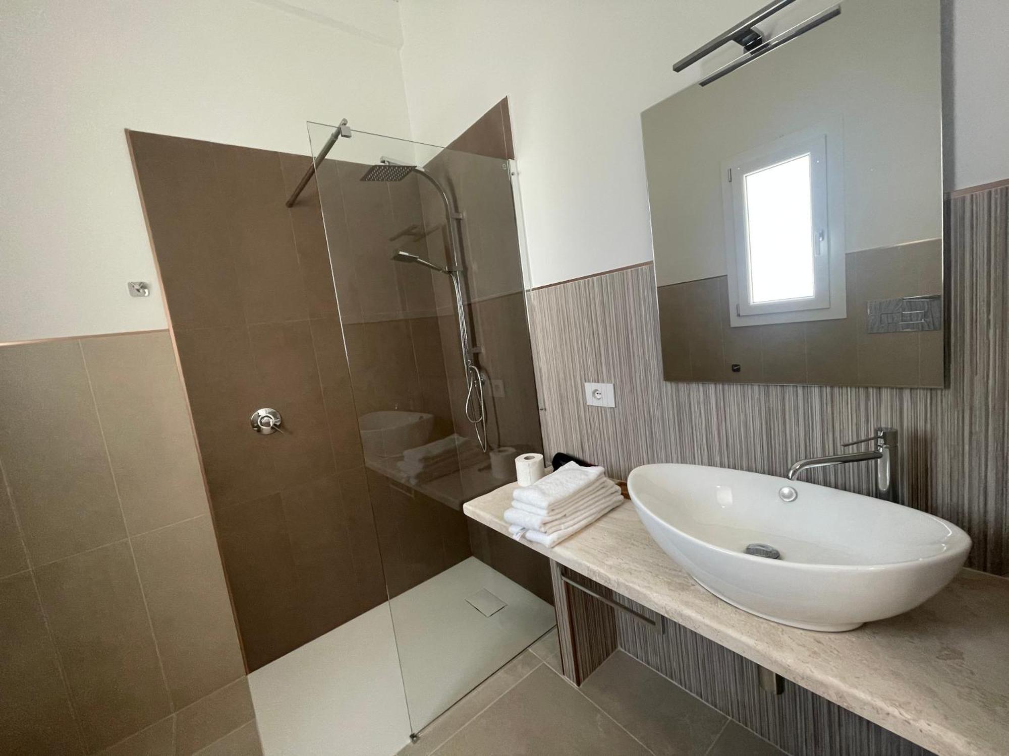 Bullerjanos Hotel Olbia Bagian luar foto