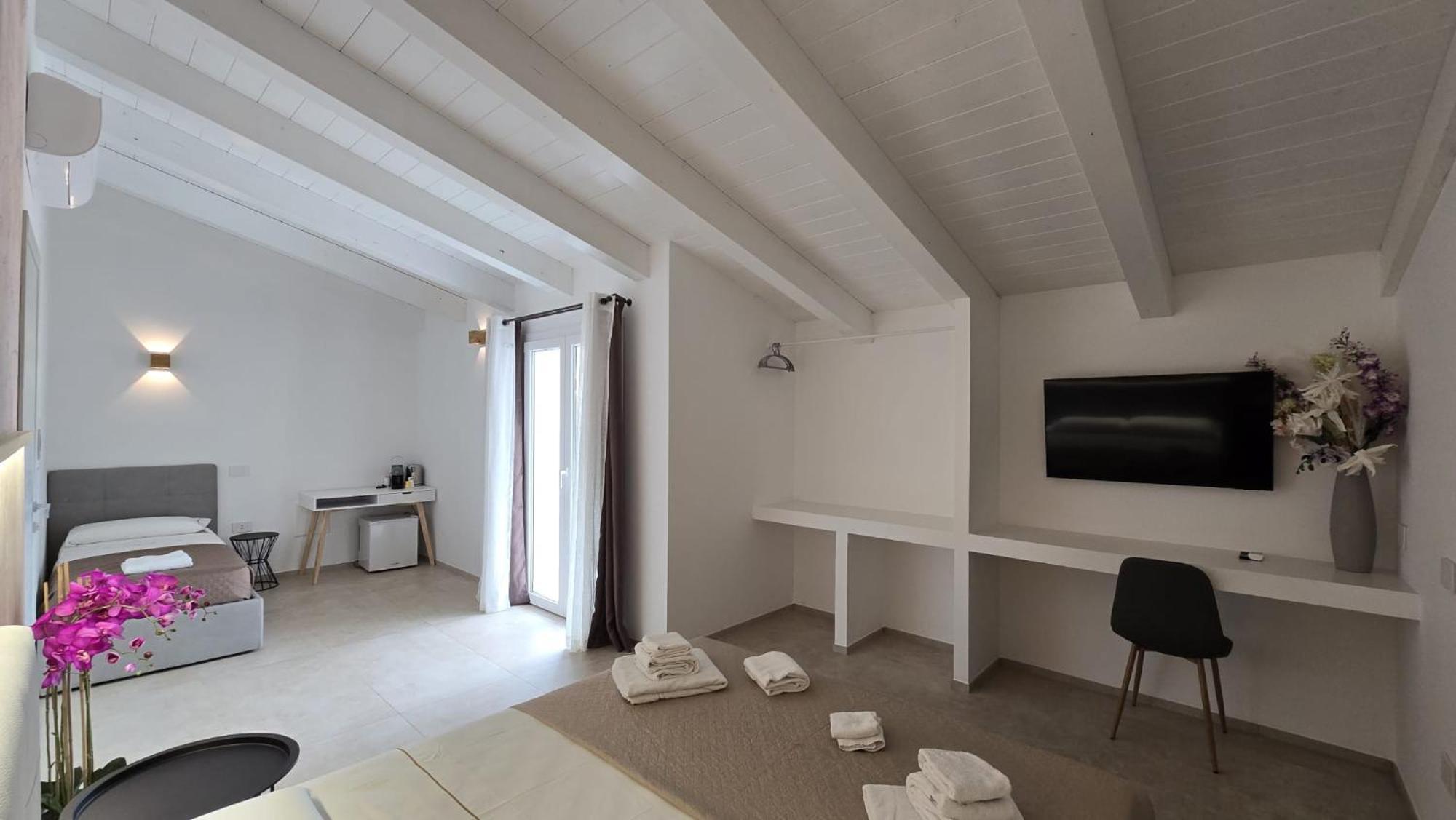 Bullerjanos Hotel Olbia Bagian luar foto